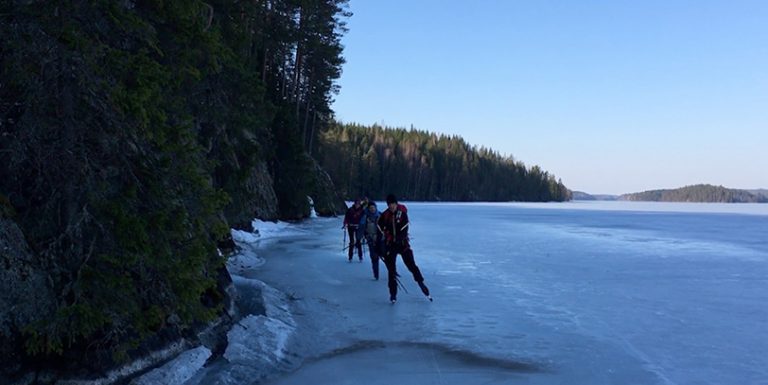 Starting a day by skating