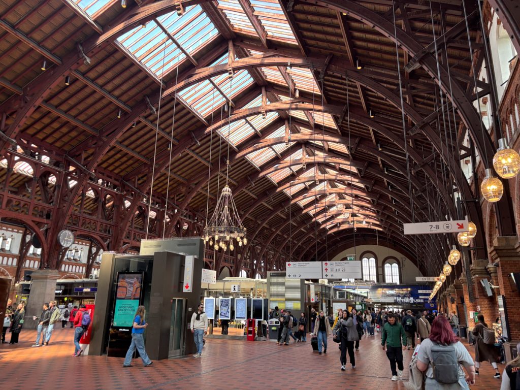 Kööpenhaminan asemalta sisäkuva